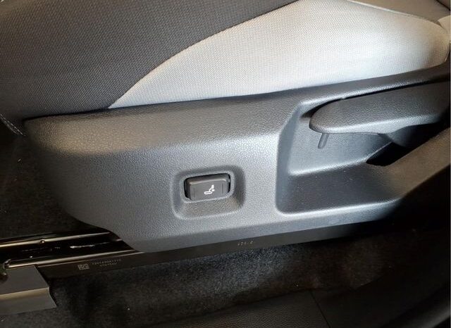 
 Toyota Tacoma full									