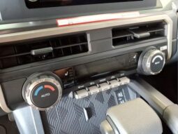
 Toyota Tacoma full									