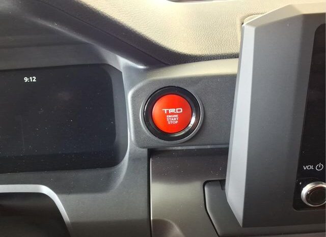 
 Toyota Tacoma full									