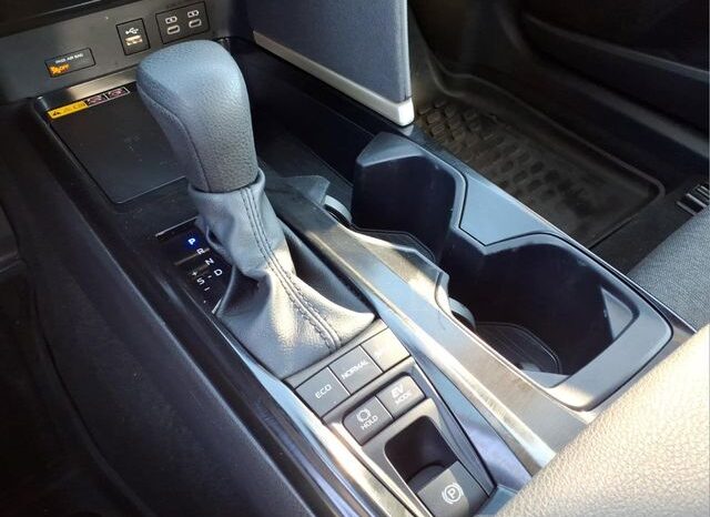 
 Toyota Camry full									