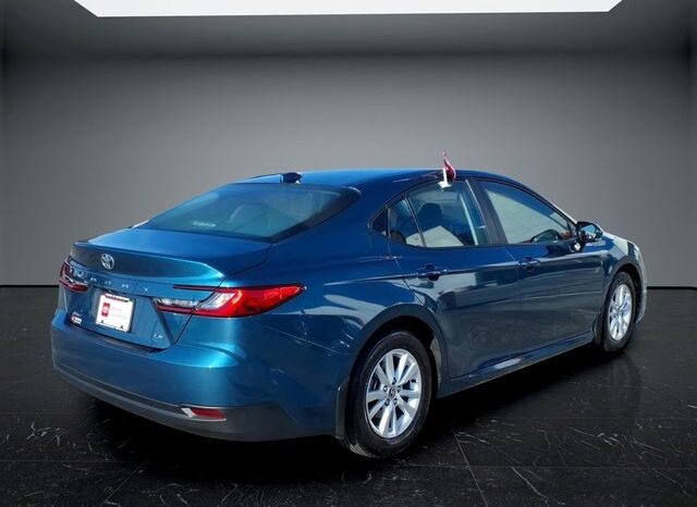 
 Toyota Camry full									