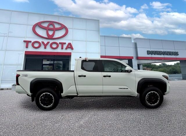 
 Toyota Tacoma full									