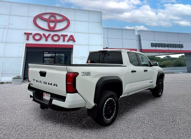 
 Toyota Tacoma full									