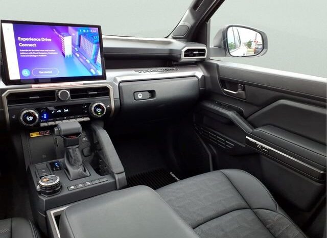 
 Toyota Tacoma full									