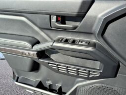 
										Toyota 4Runner full									