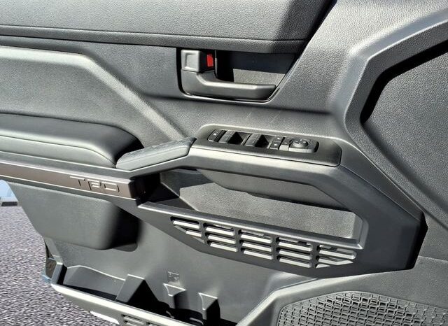 
								Toyota 4Runner full									