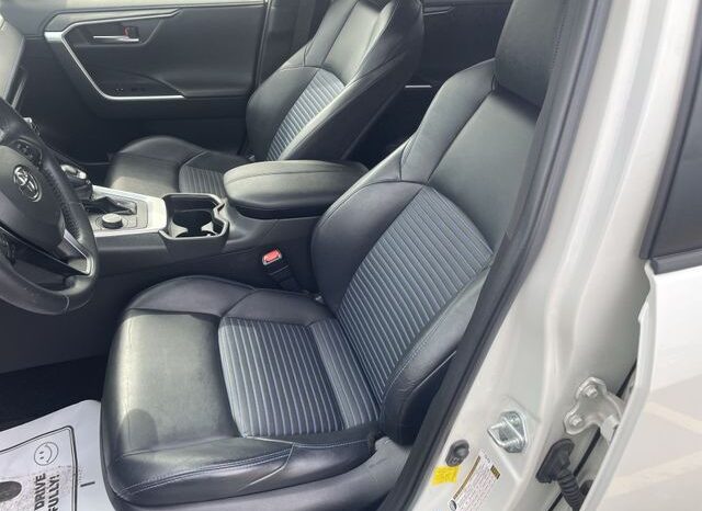 
								Toyota RAV4 Hybrid full									