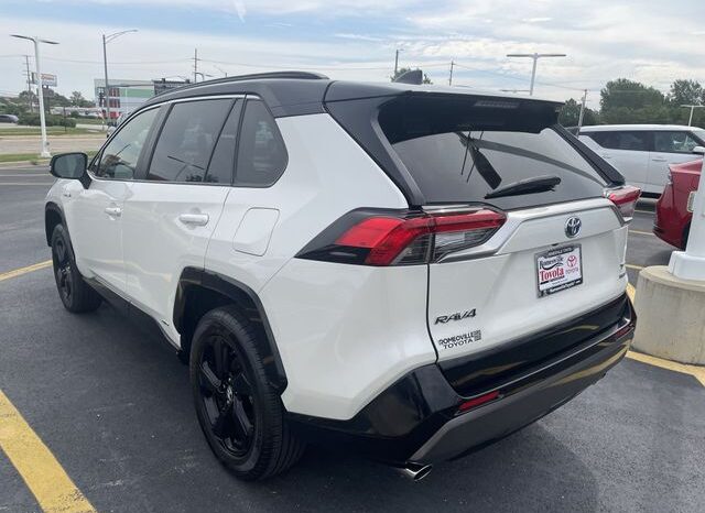 
								Toyota RAV4 Hybrid full									