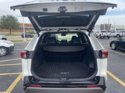 
										Toyota RAV4 Hybrid full									