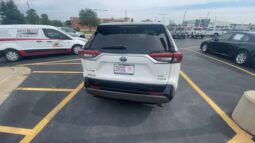 
										Toyota RAV4 Hybrid full									