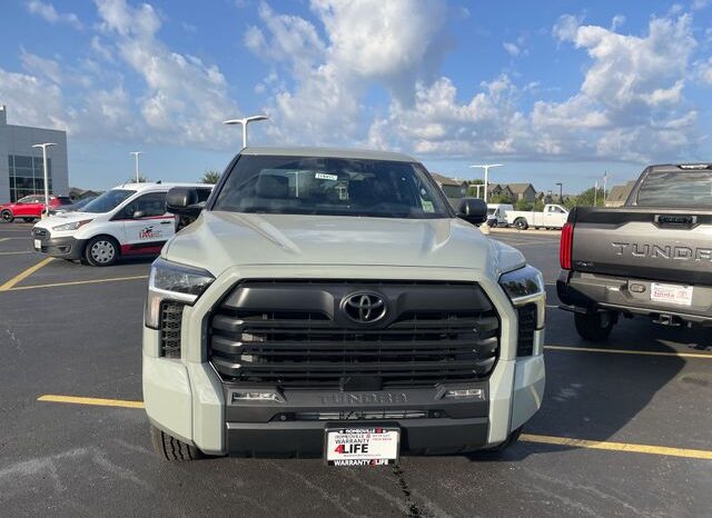 
								Toyota Tundra full									