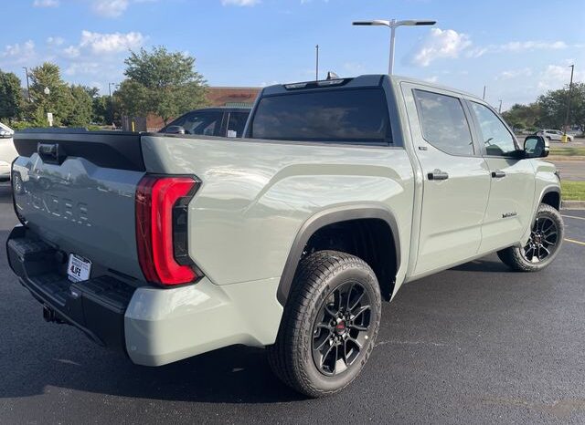 
								Toyota Tundra full									