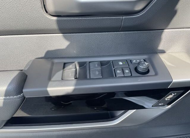 
								Toyota Tundra full									