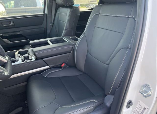 
								Toyota Tundra full									