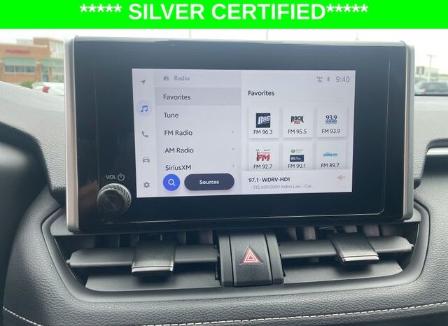 
								Toyota RAV4 Hybrid full									