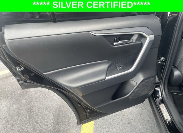 
								Toyota RAV4 Hybrid full									