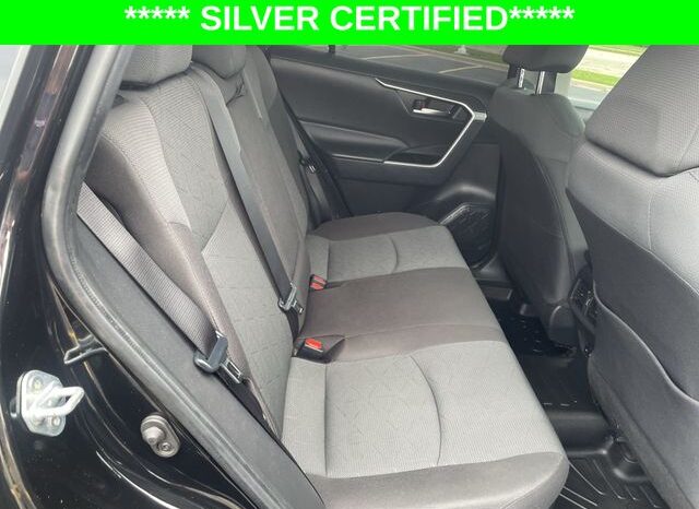 
								Toyota RAV4 Hybrid full									