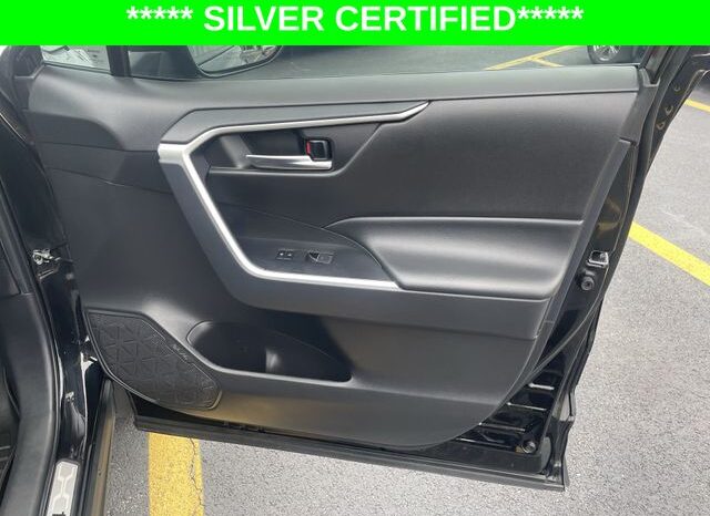 
								Toyota RAV4 Hybrid full									
