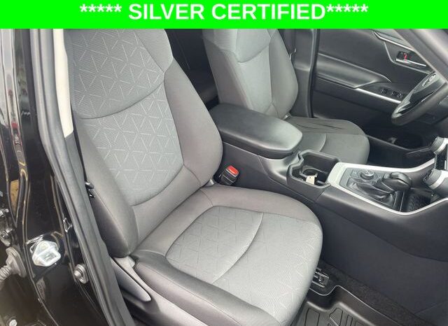 
								Toyota RAV4 Hybrid full									