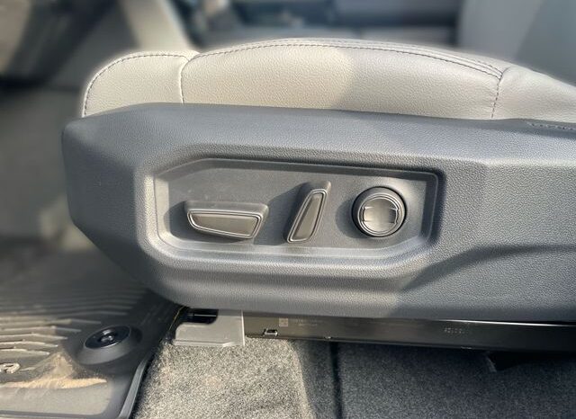 
								Toyota Tundra full									