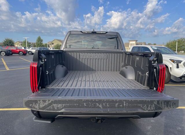 
								Toyota Tundra full									