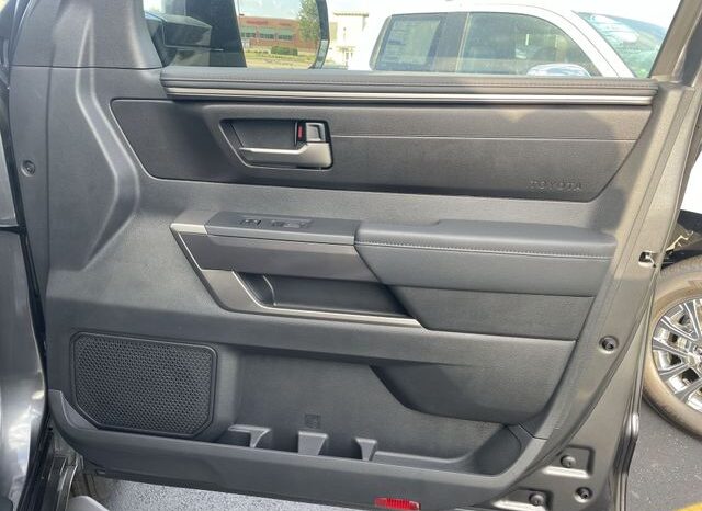 
								Toyota Tundra full									