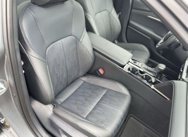 
 Toyota Camry full									