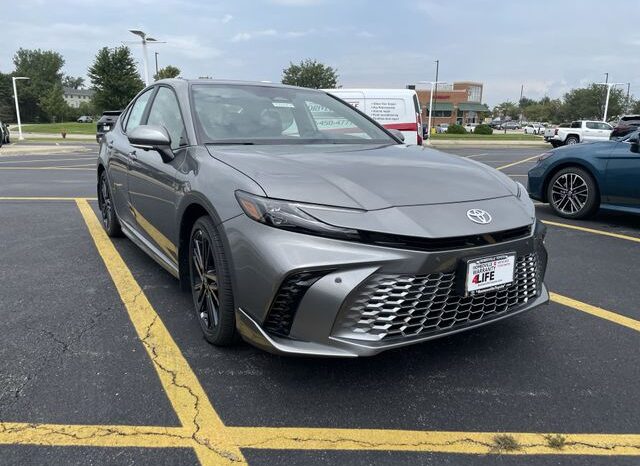 
 Toyota Camry full									