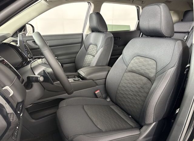 
 Nissan Pathfinder full									