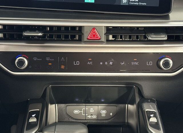 
								Kia Sorento full									