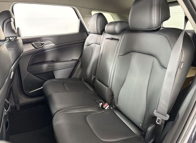 
								Kia Sportage full									