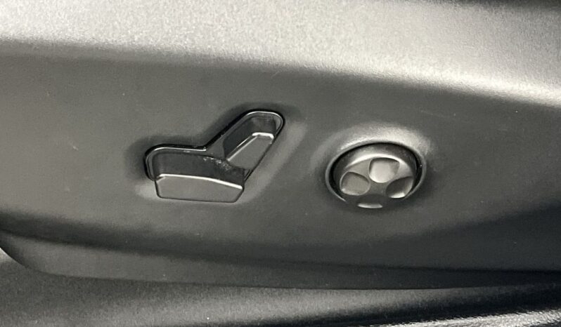 
 Chrysler Pacifica full									