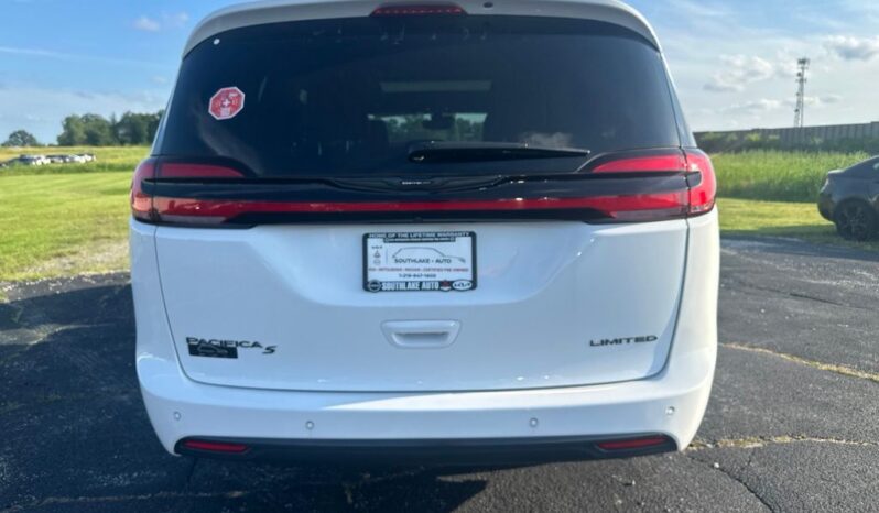 
 Chrysler Pacifica full									