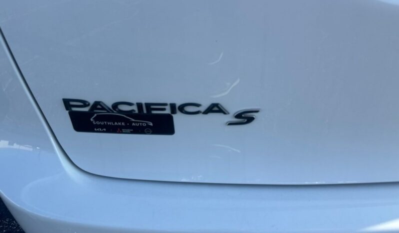 
 Chrysler Pacifica full									