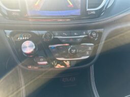 
 Chrysler Pacifica full									
