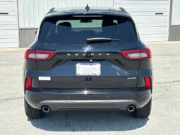 
 Ford Escape full									