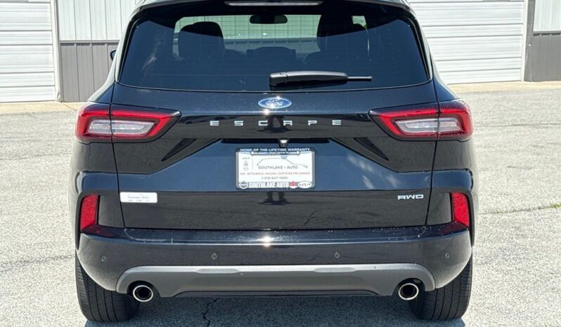 
 Ford Escape full									