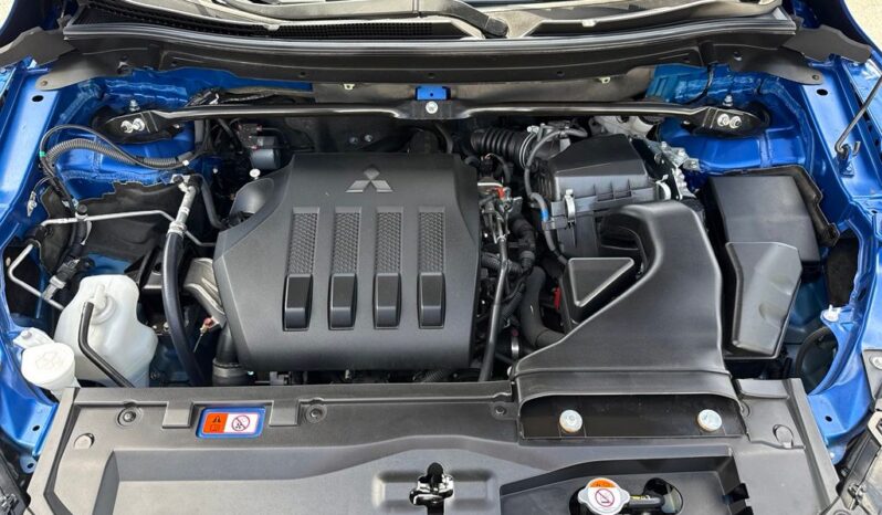 
 Mitsubishi Eclipse Cross full									