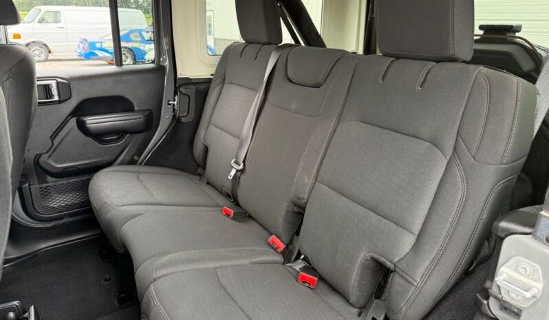 
 Jeep Wrangler full									