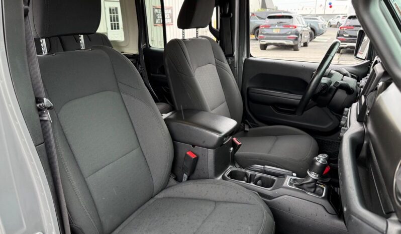 
 Jeep Wrangler full									