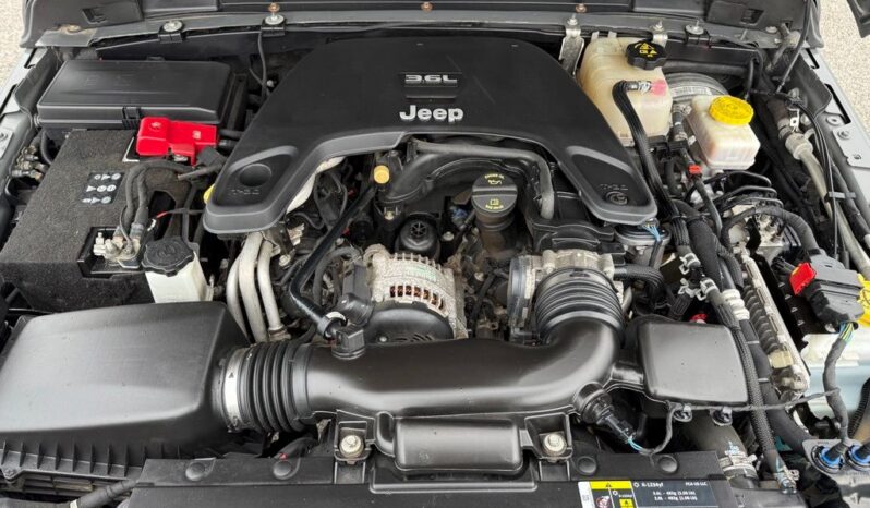 
 Jeep Wrangler full									