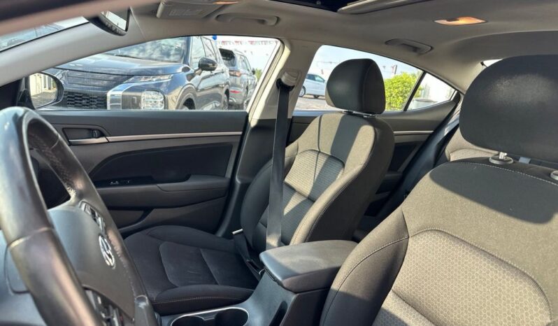 
 Hyundai Elantra full									