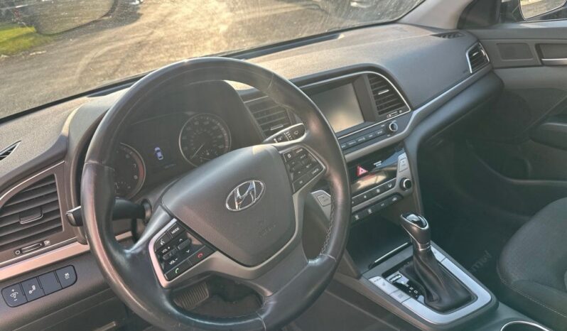 
 Hyundai Elantra full									