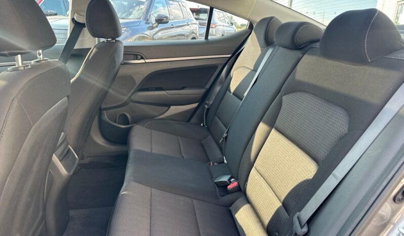 
 Hyundai Elantra full									