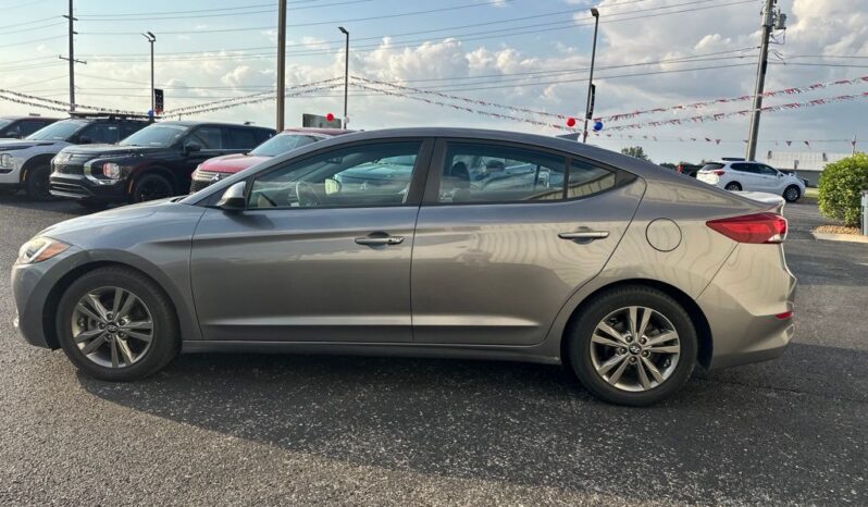 
 Hyundai Elantra full									