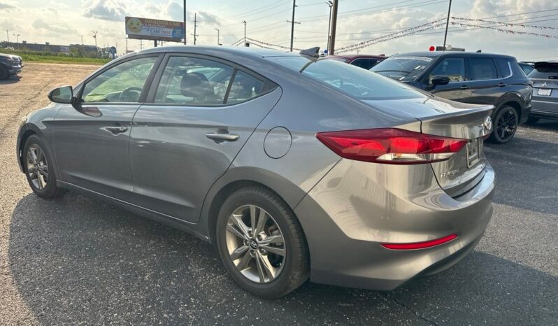 
 Hyundai Elantra full									