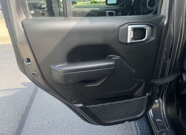 
								Jeep Wrangler full									