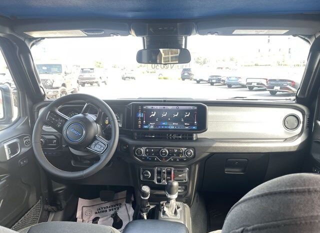 
								Jeep Wrangler full									