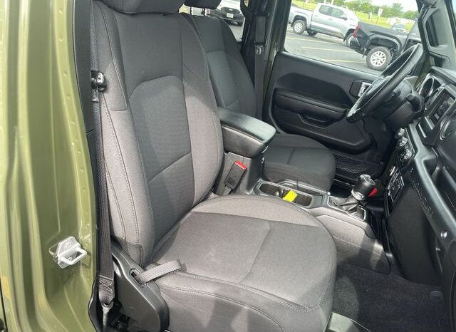 
 Jeep Wrangler full									