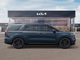 Kia Carnival full